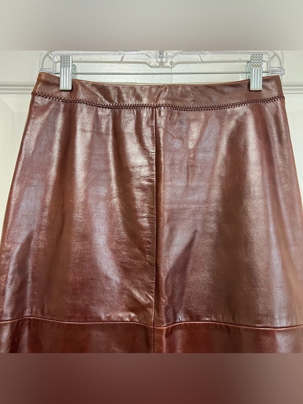 Vtg Y2K GAP Women’s Brown Leather A-Line Midi Skirt Size 2 - Picture 2 of 11